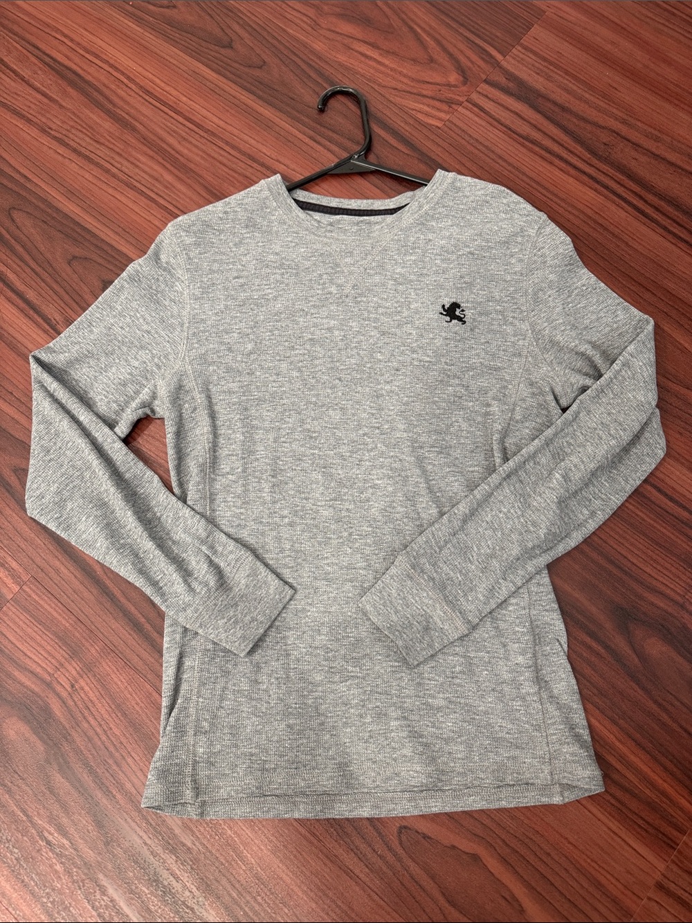 Express Men's Heather Gray Long Sleeve Crewneck Shirt